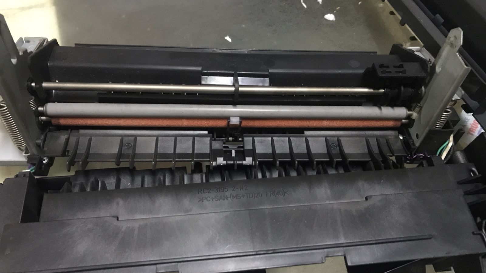 Cụm Sấy tháo máy Máy in HP LaserJet Pro 400 color Printer M451nw 