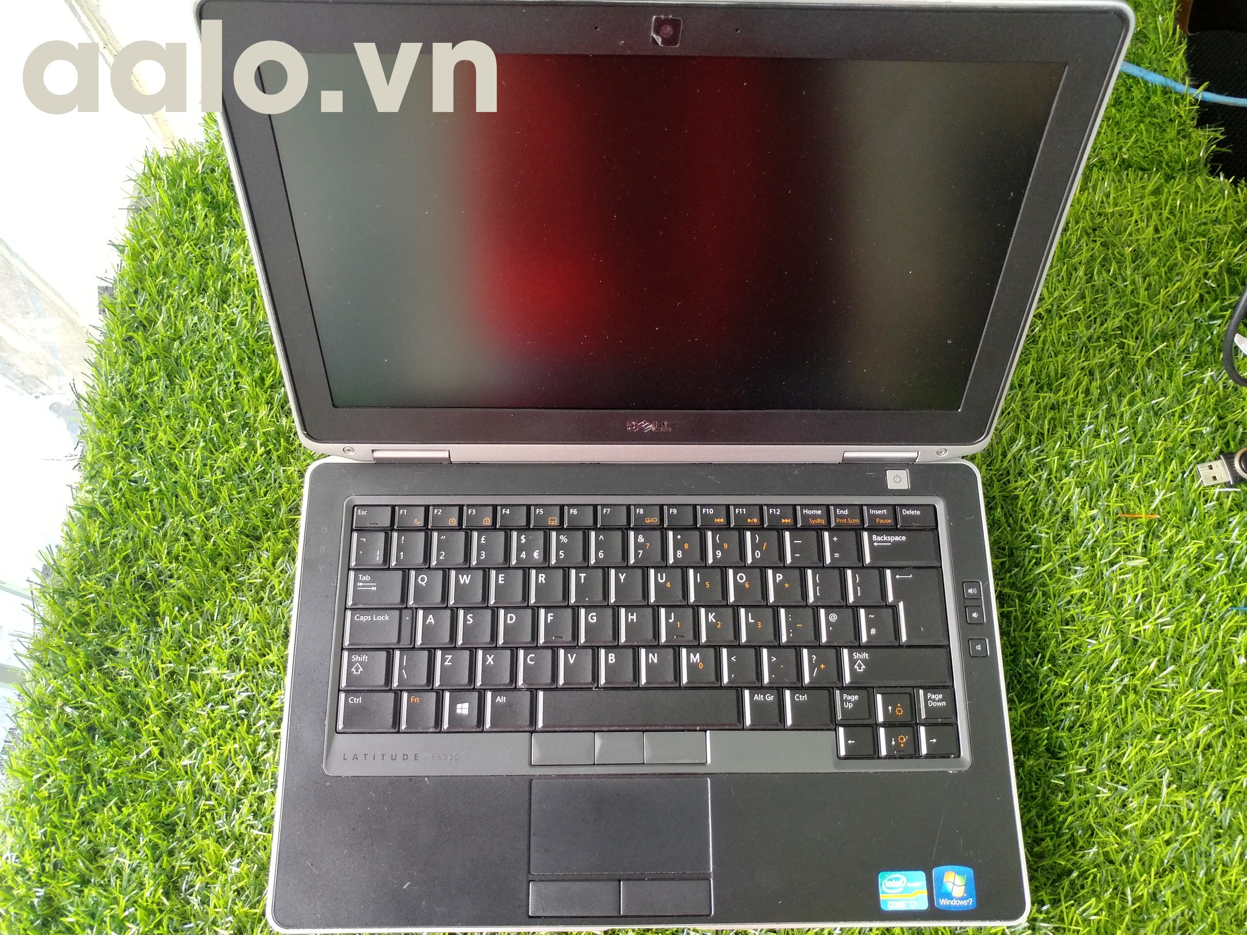 Laptop cũ Dell Latitude E6330 (Core i5 3340M, 4GB, 250GB, Intel HD Graphics 4000, 13.3 inch) - bảo hành 1 năm